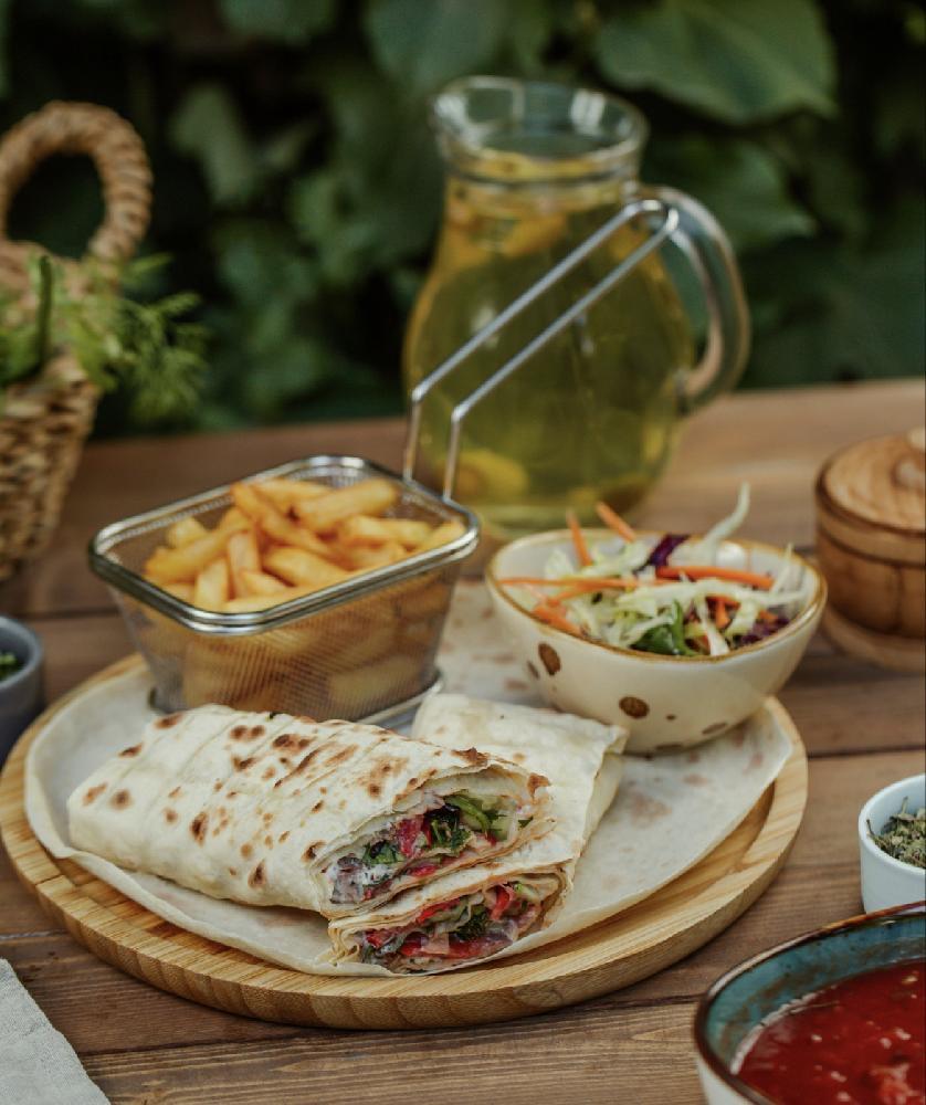 Qəbələ dürüm toyuq 