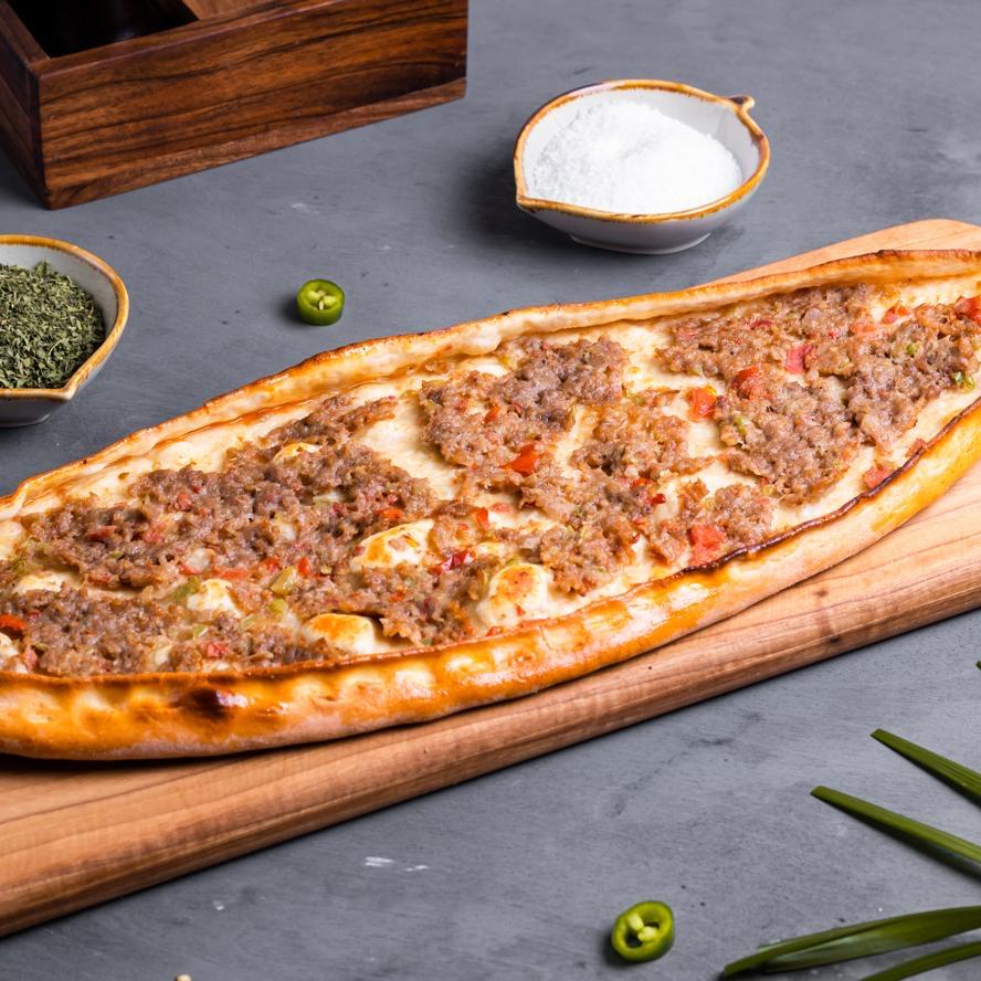 Kıymalı Pide