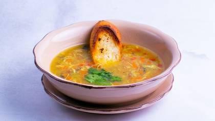 CHICKEN BROTH WITH VEGETABLES 