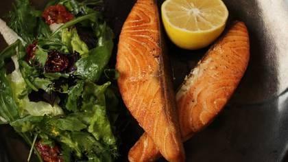 GRILLED SALMON 