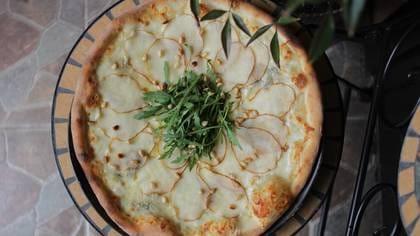 PEAR AND GORGONZOLA