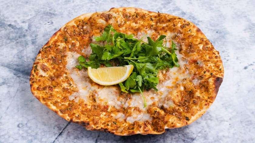 Lahmacun Sadə