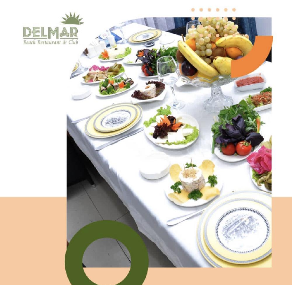 Soyuq qəlyanaltılar, Salatlar, İsti qəlyanaltılar, İsti yeməklər, İçkilər, Spirtli içkilər