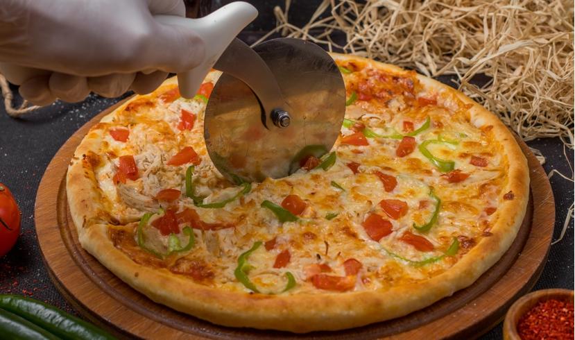 Pizza toyuqlu orta 