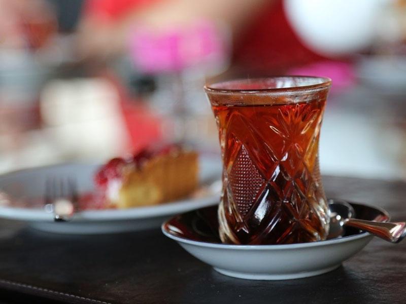 Çay stəkanda 