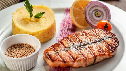 Susamlı Ve Ballı Somon ızgara  (300 gr)