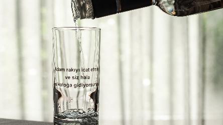 Efe Rakı Kara (700 ml)