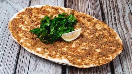 Lahmacun sadə