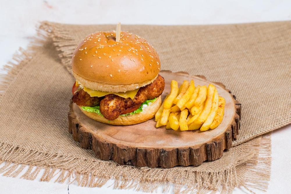 Xırt-xırtlı burger