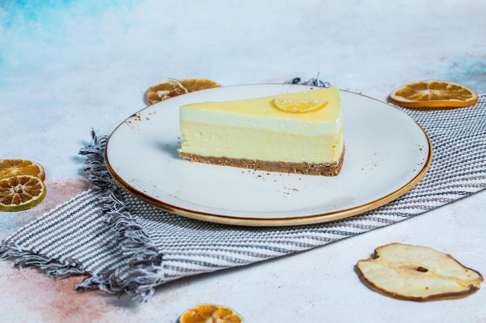 Lemon cheesecake