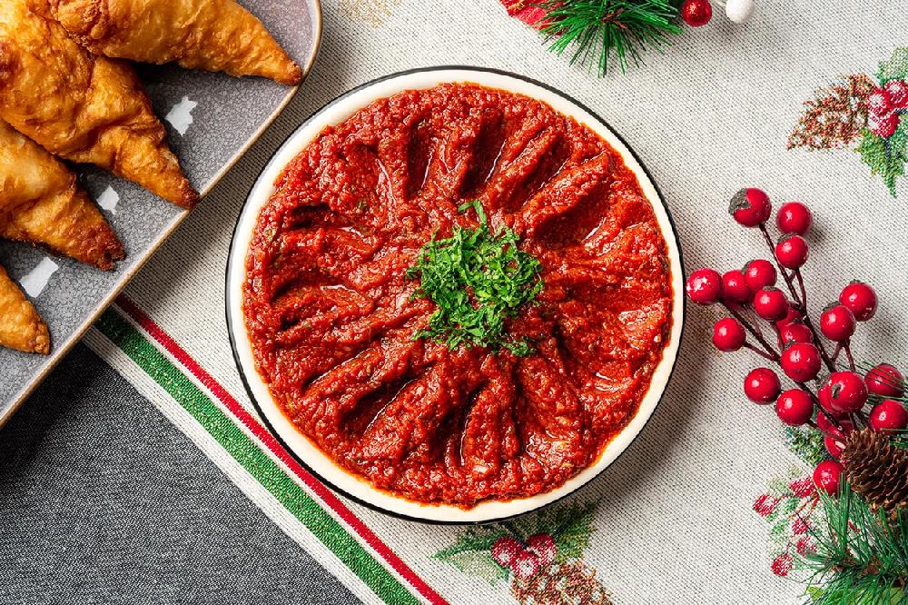 Acılı əzmə