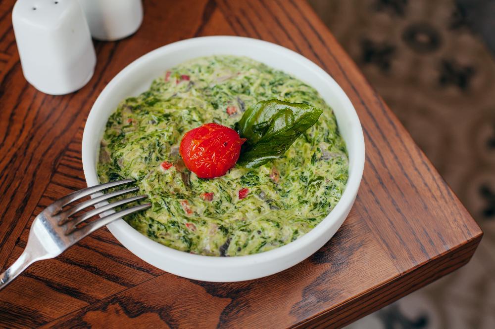 BEŞAMEL SOUSLU İSPANAQ