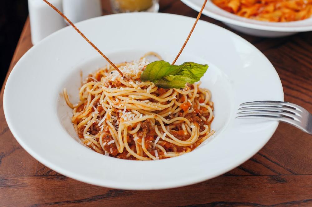 SPAGETTI BOLONEZ