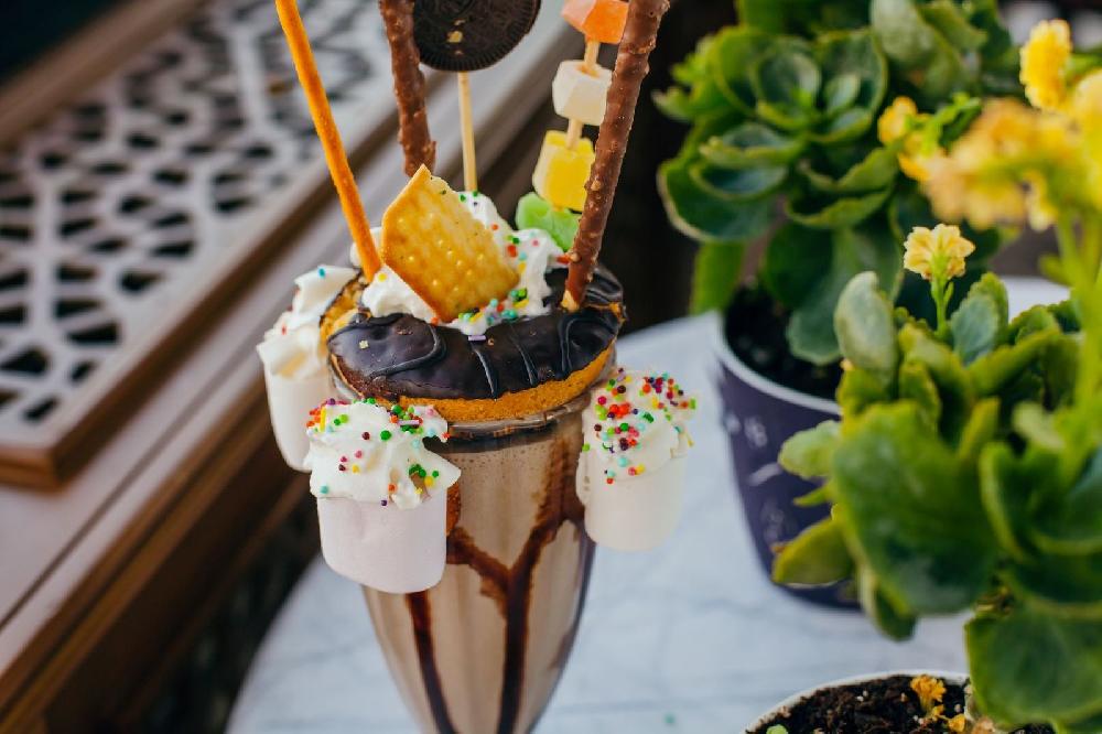 FREAK SHAKE