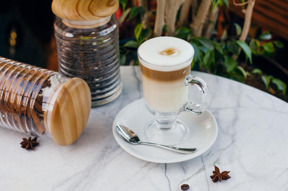 LATTE MACCHIATO