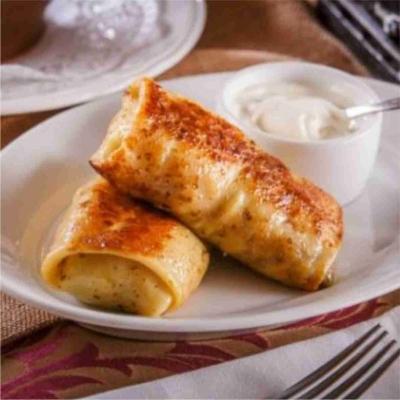 Cottage cheese stuffed pancake