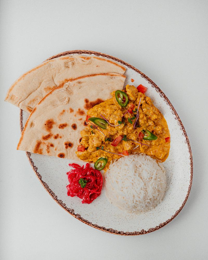 ACILI TOYUQ KARİ MASALA