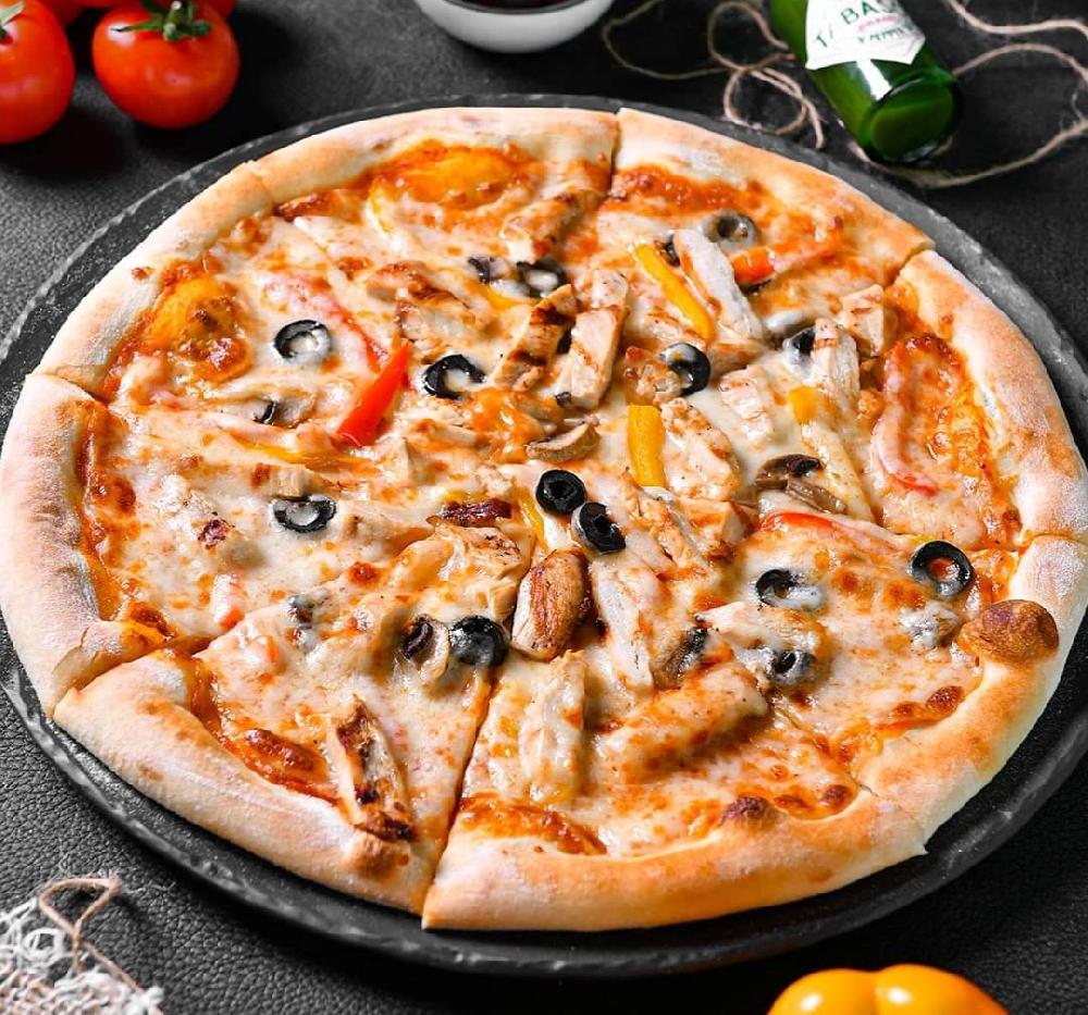 Pizza toyuqlu