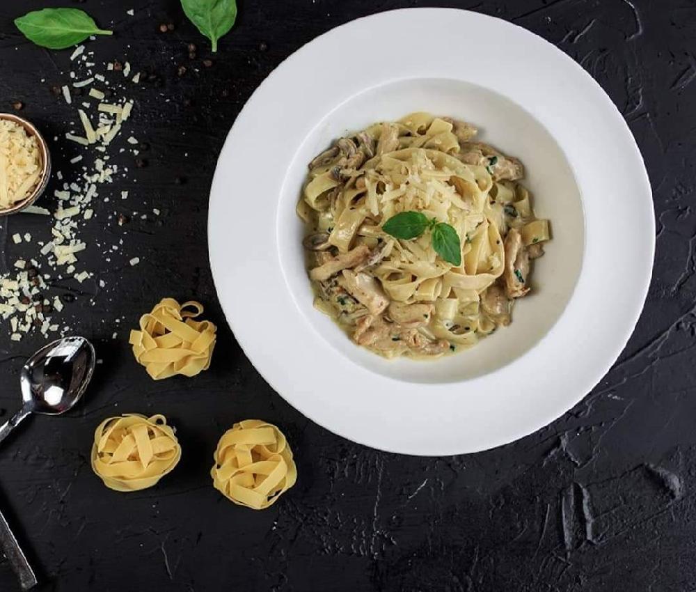 Toyuqlu pasta