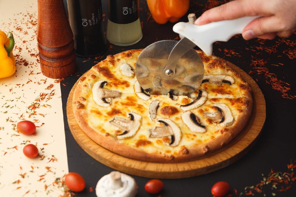 Göbələkli Pizza (600qr)