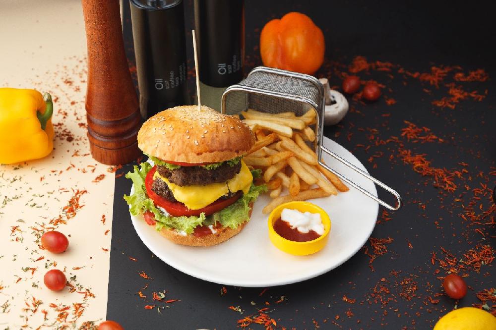 Duble Burger (620qr)
