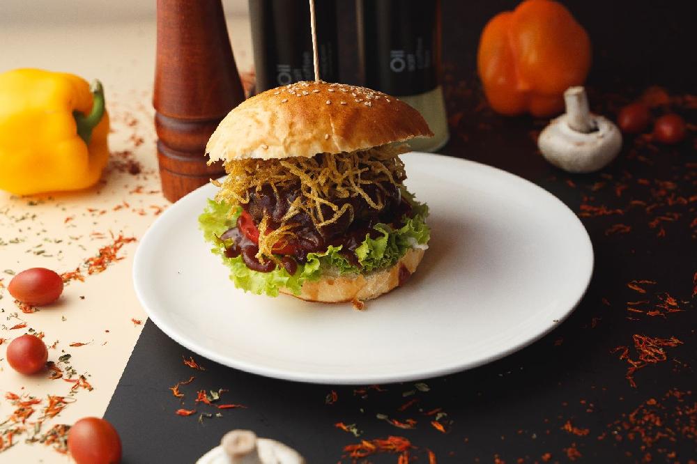 Barbekü Souslu Burger (420qr)