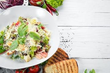 Krevetka Salatı 