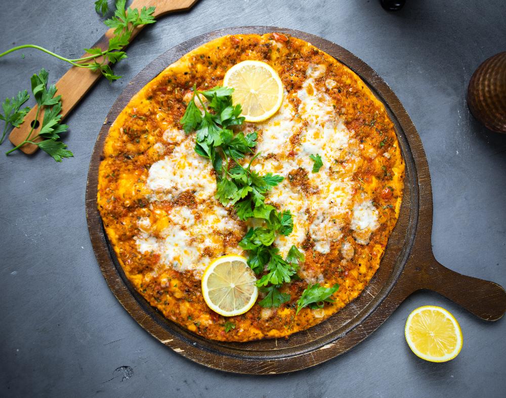 Lahmacun Peynirli