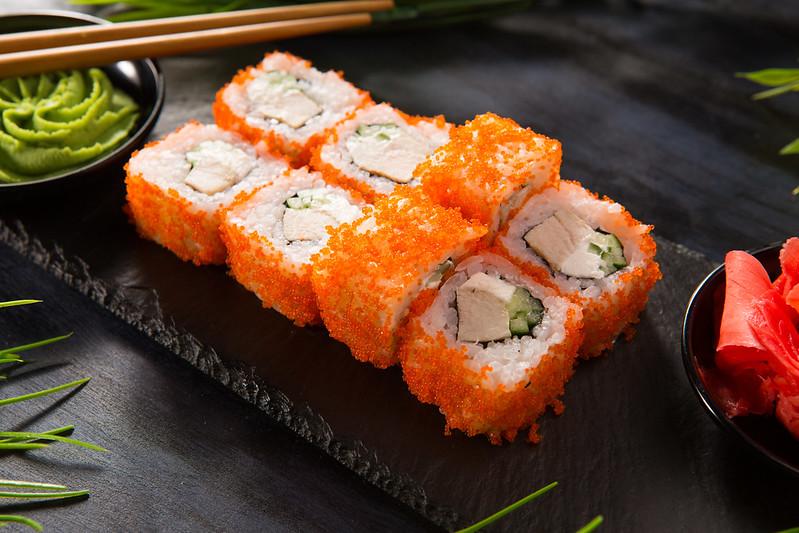 Ikura California roll