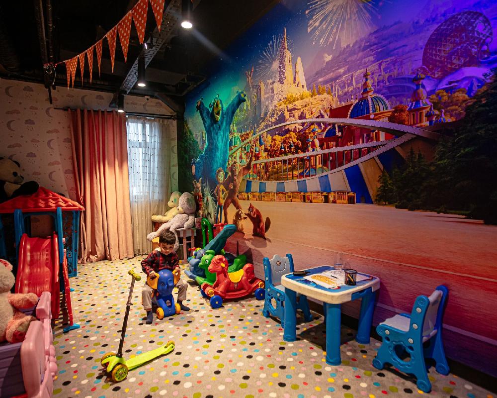 Interior view 5