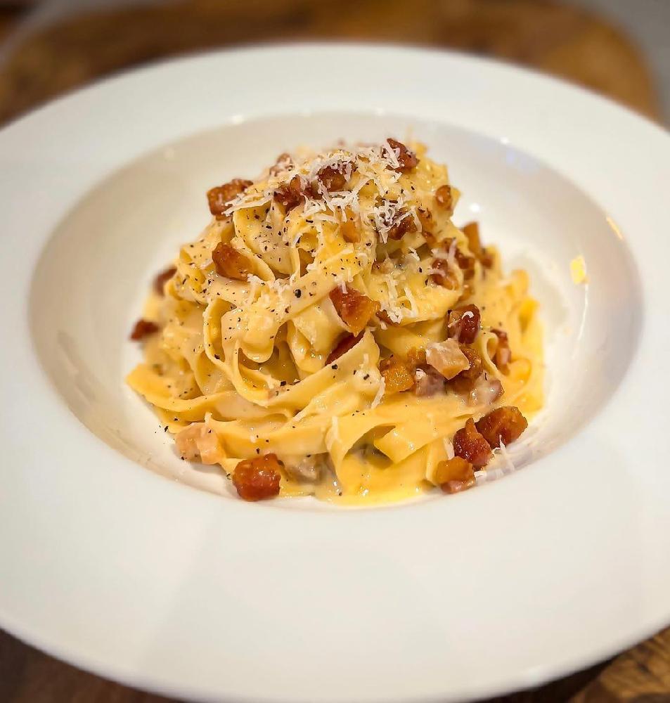 Fettuçini korbanara ilə