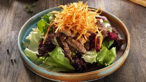 Steak Salatı
