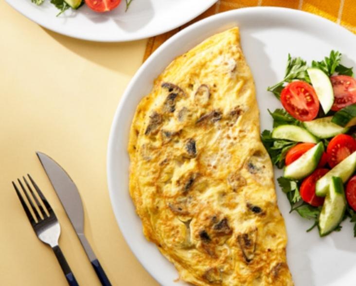 Göbələkli Omlet 