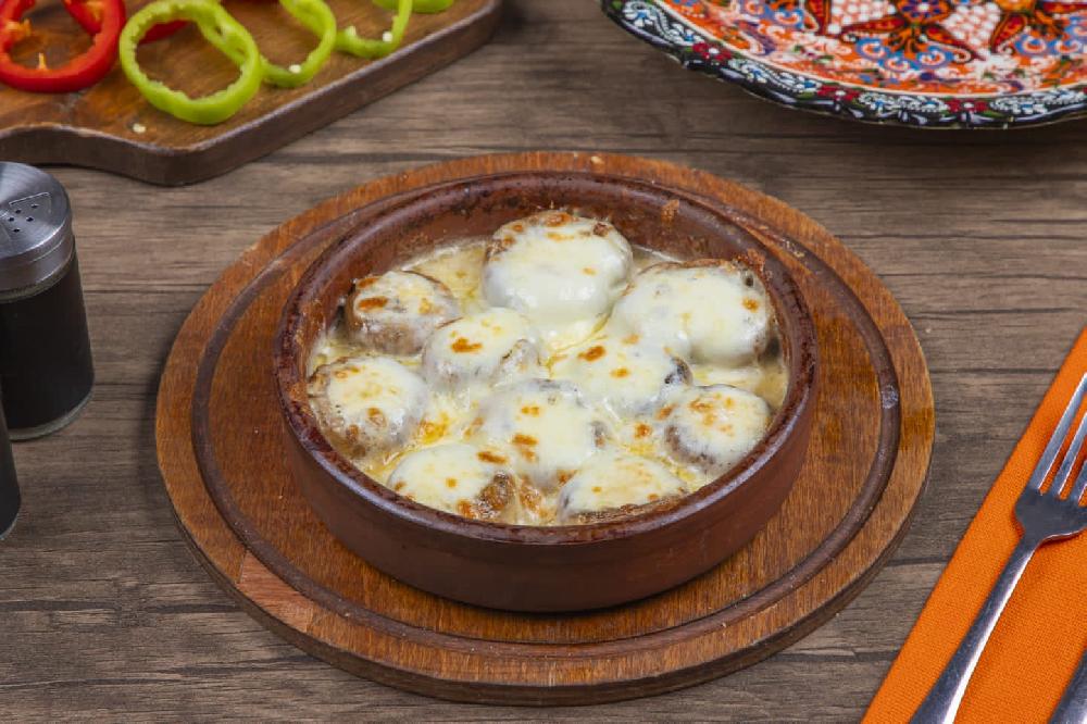 Kaşar Peynirli Mantar Güveç