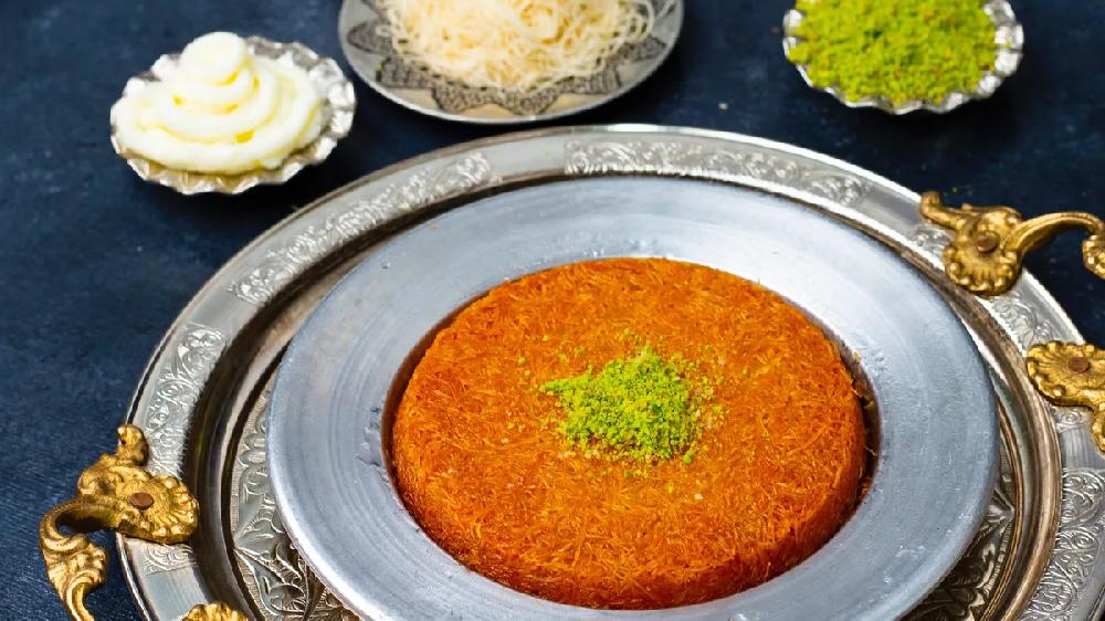 Fıstıqlı qaymaqlı künəfə