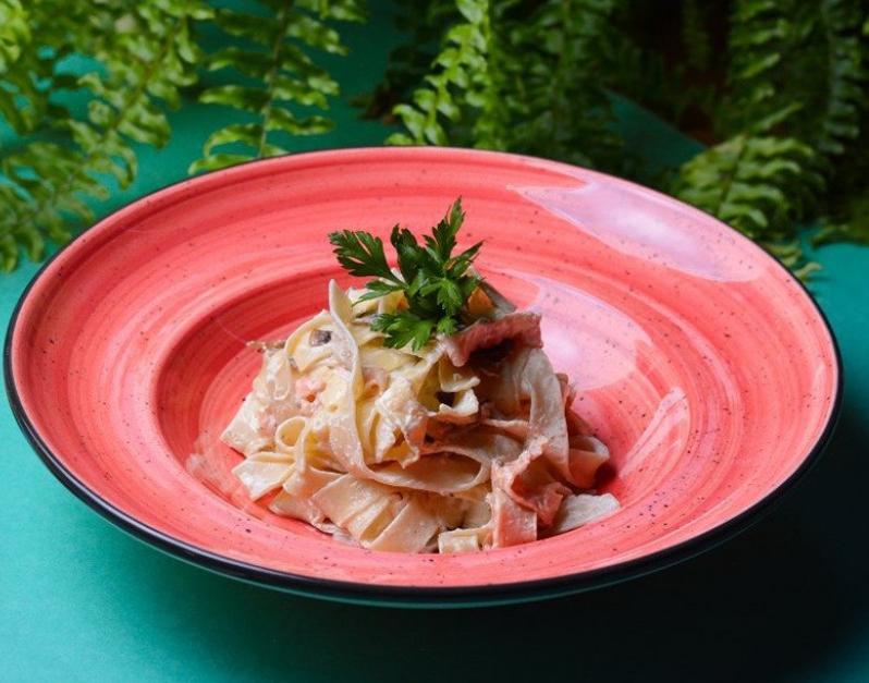 Fettuccine Alfredo