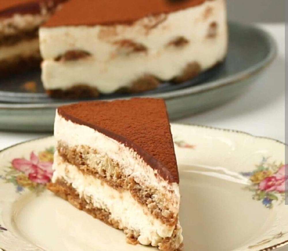 Tiramisu cake