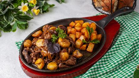 Quzu qovurma şabalıdlı