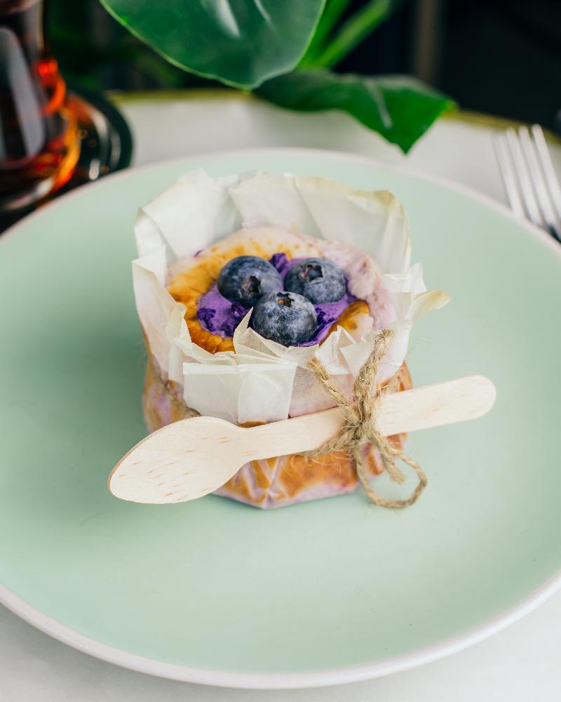 San Sebastian Cheesecake (Blueberry)