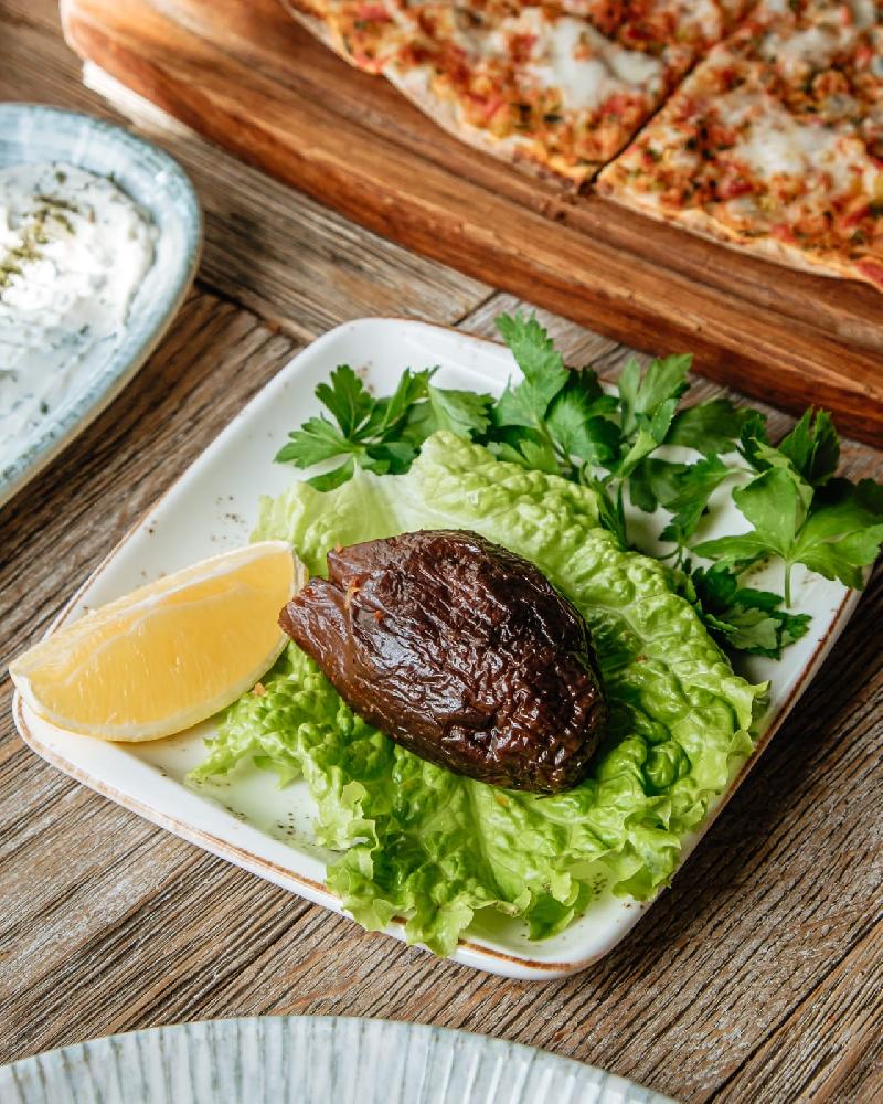Quru badımcan dolması