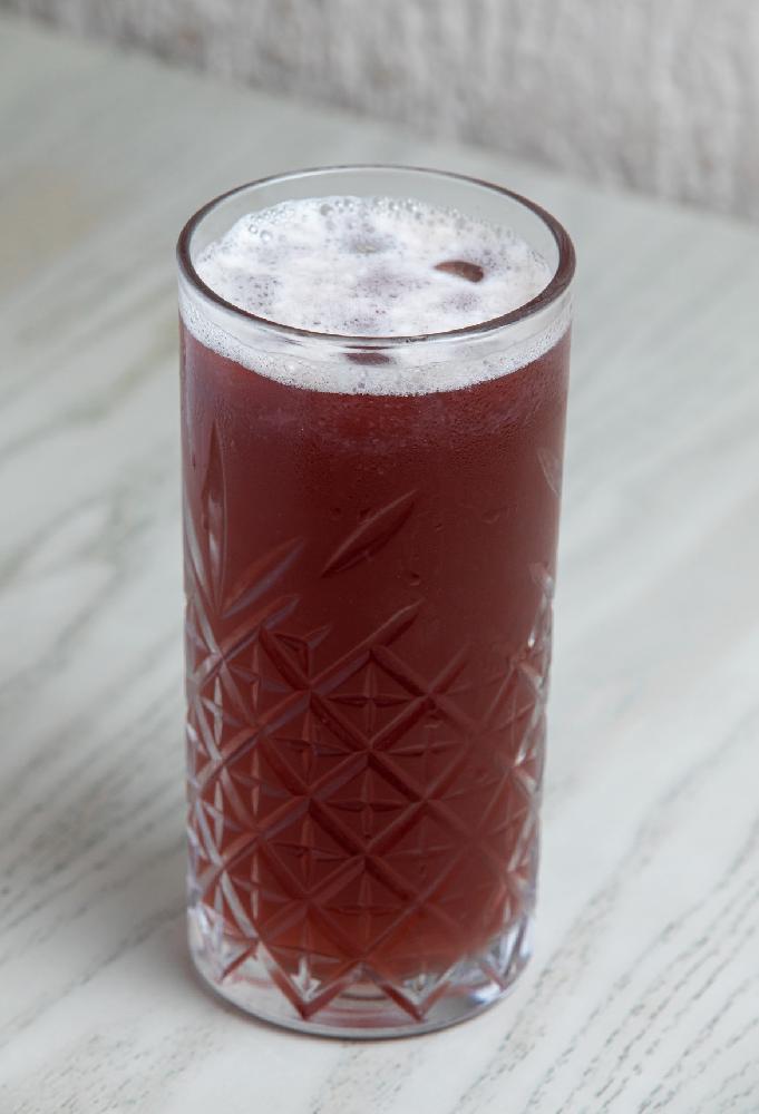 CURRANT AND BASIL ICE TEA