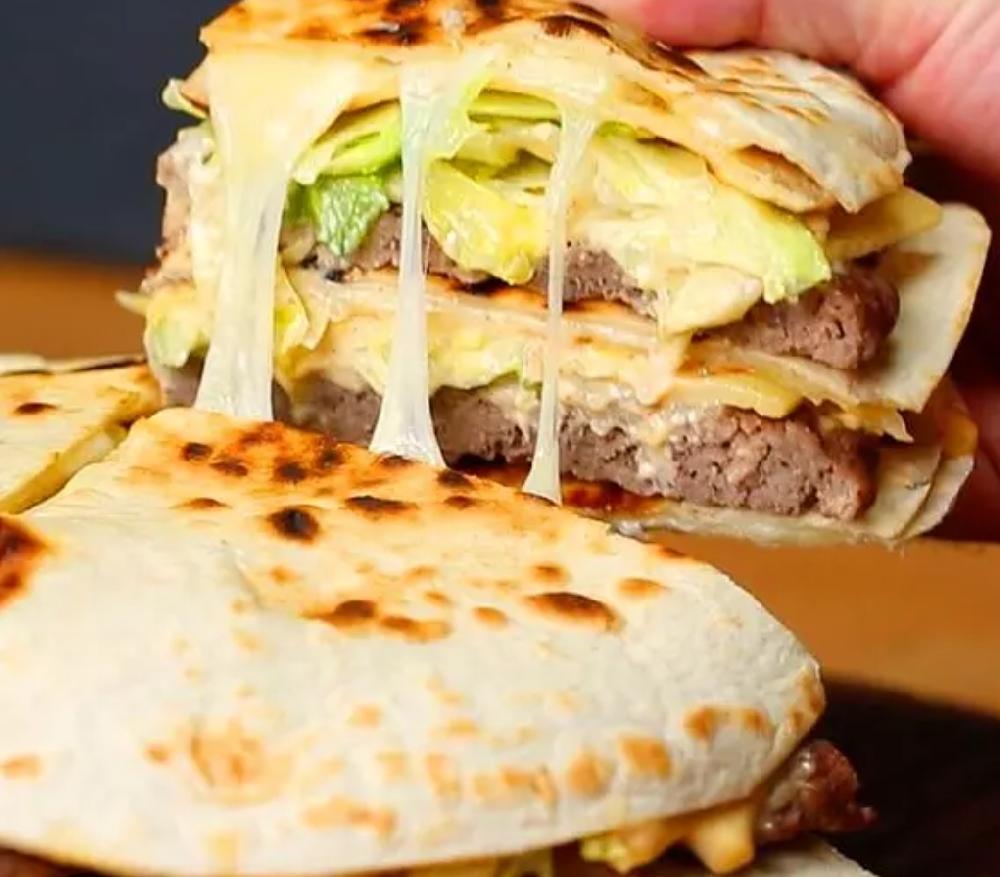 Lavaşda dana əti Burger