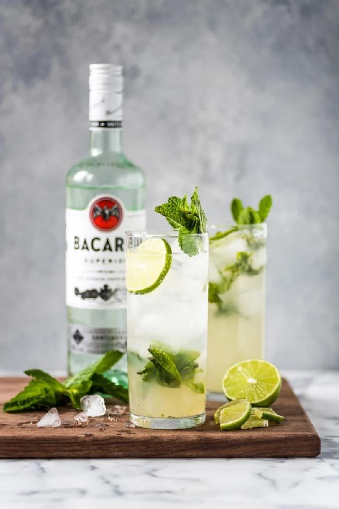 MOHITO 