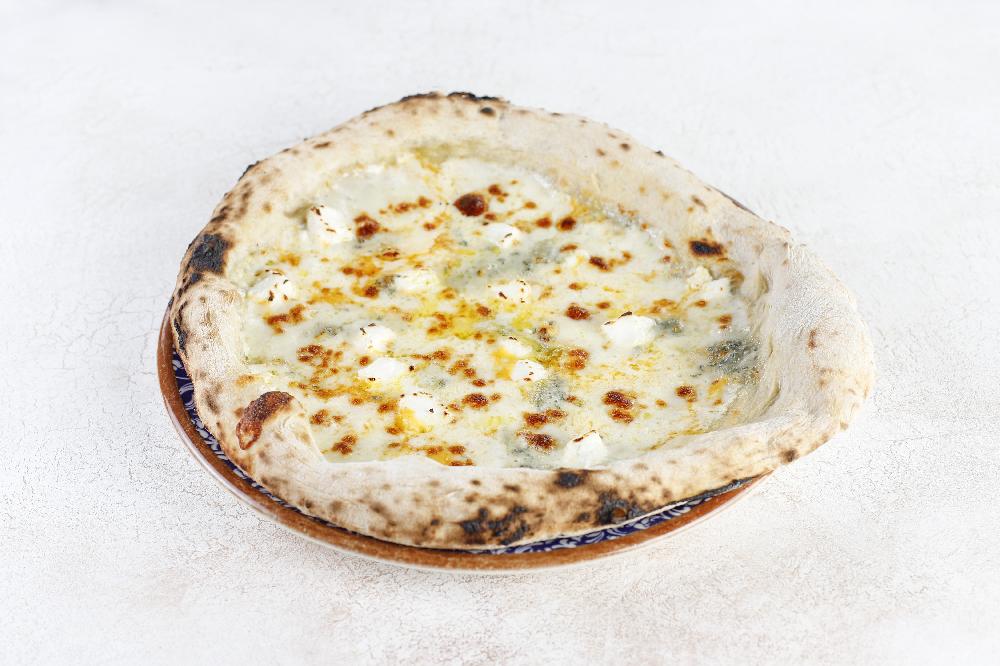 Dörd pendir Pizza