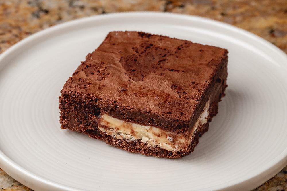 Beyaz çikolatalı brownie