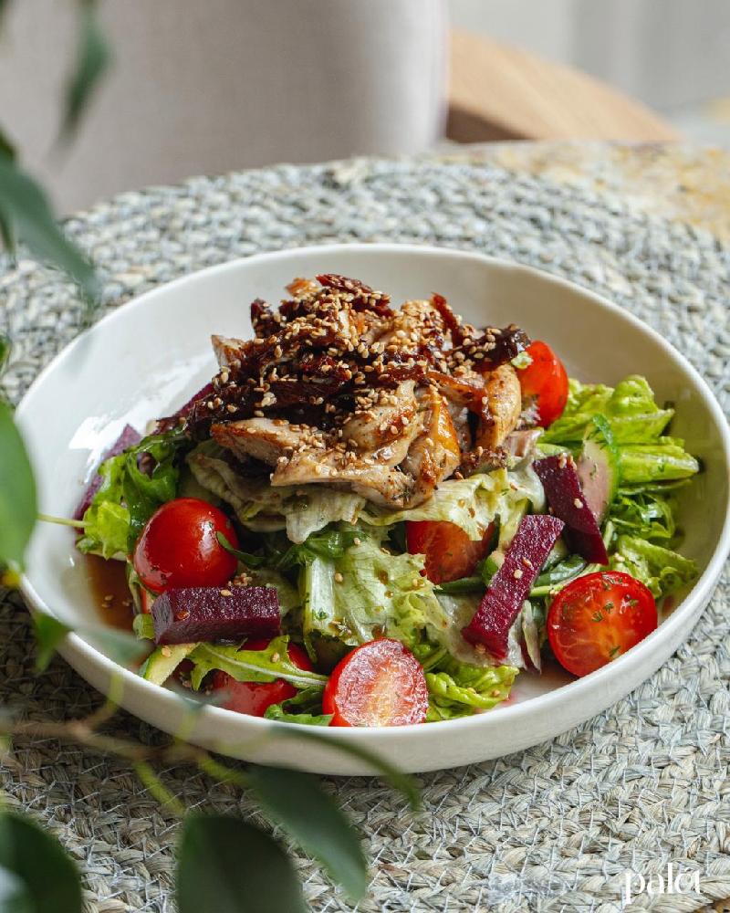 Nar ekşili salata