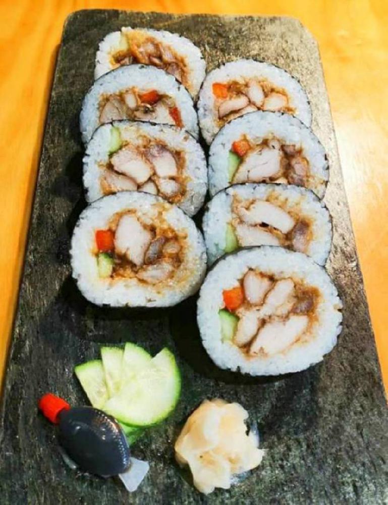Chicken Cheese roll