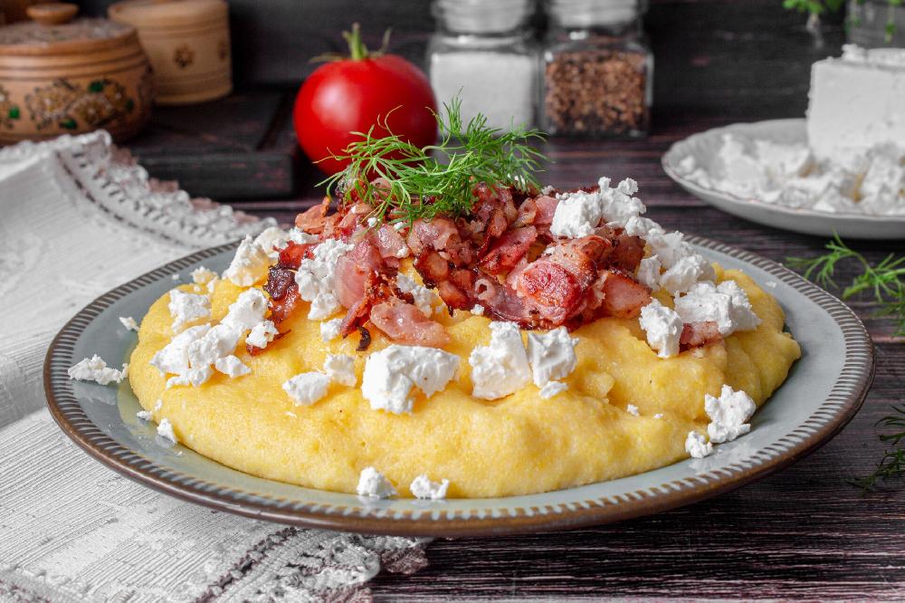 Banoş ət və brinza ilə
