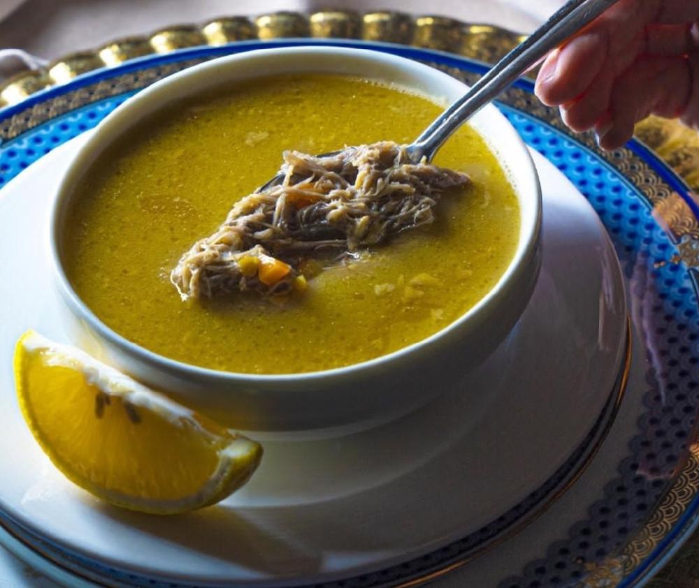 Nərə balığından şorba 