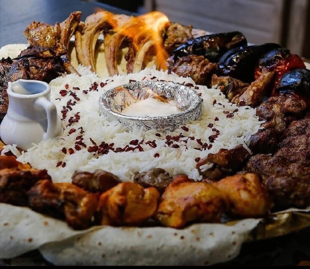 Qarışıq kabab şah plovla